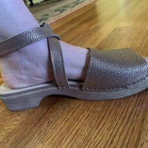 Calou metallic ankle strap sandal, EU size 40 (US 9 1/2) but fits like an 8 1/2